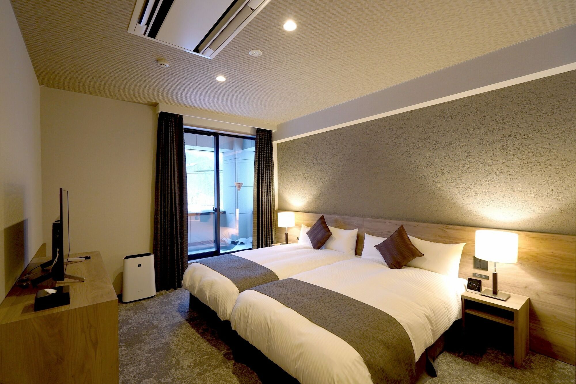 Winery Hotel And Condominium Hitohana Фурано Екстер'єр фото